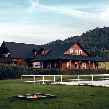 Penzion Pivnice - Jitravsky Dvorec Rynoltice Exterior foto