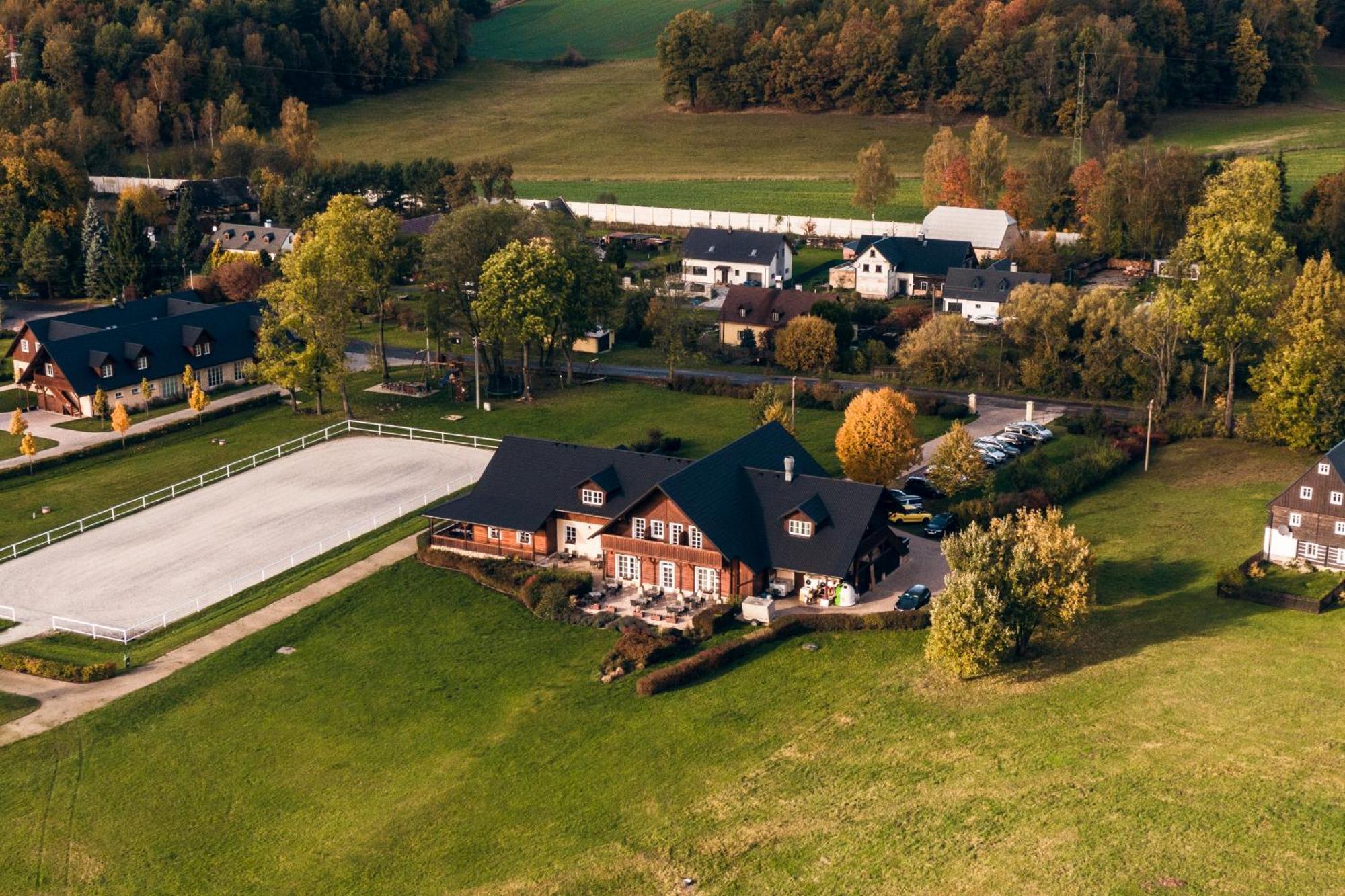Penzion Pivnice - Jitravsky Dvorec Rynoltice Exterior foto